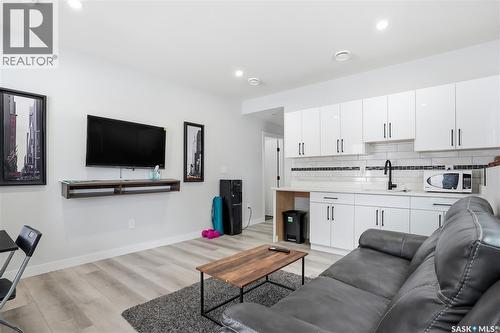 271 Dziadyk Manor, Saskatoon, SK - Indoor