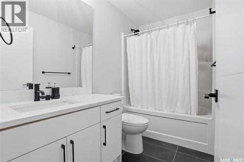 271 Dziadyk Manor, Saskatoon, SK - Indoor Photo Showing Bathroom