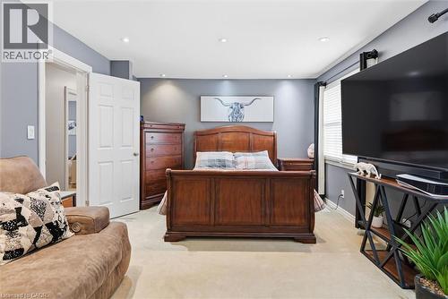 285 Glen Afton Drive, Burlington, ON - Indoor Photo Showing Bedroom