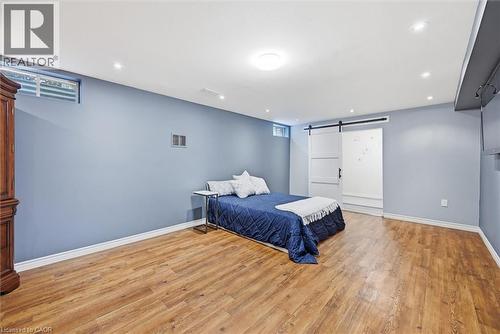 285 Glen Afton Drive, Burlington, ON - Indoor Photo Showing Bedroom
