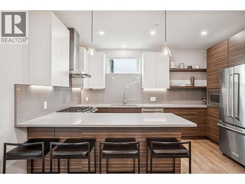 933 Mclean Drive, Vancouver, BC 