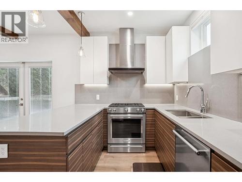 933 Mclean Drive, Vancouver, BC 