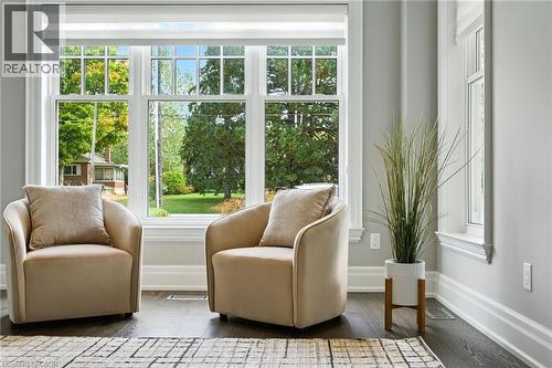 391 Patricia Drive, Burlington, ON - Indoor