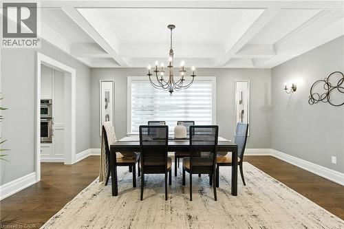 391 Patricia Drive, Burlington, ON - Indoor Photo Showing Dining Room