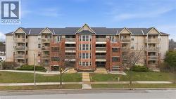 4015 KILMER Drive Unit# 204  Burlington, ON L7M 4M4