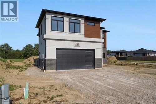 112 Bloomington, Chatham, ON - Outdoor