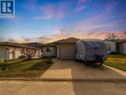 1448 Emerald Crescent Castlegar, BC V1N 4W2