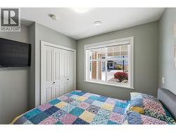 Lower level bedroom - 