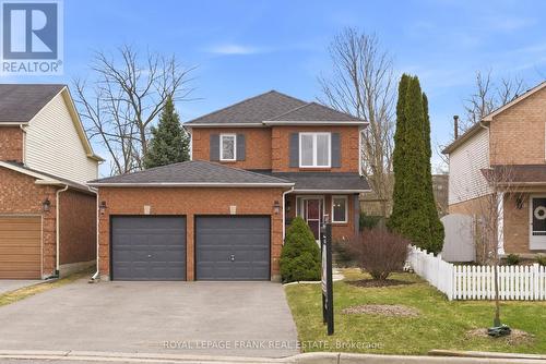 9 ROYAL PINES COURT  Clarington (Bowmanville), ON L1C 4P4