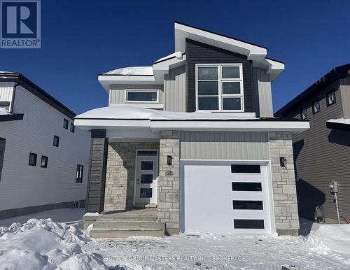 216 SUPERIOR DRIVE  Loyalist (Amherstview), ON K7N 0E5