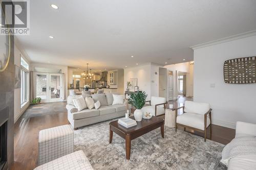 1615 Wickerson Gate, London South (South K), ON - Indoor Photo Showing Living Room