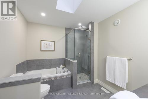 1615 Wickerson Gate, London South (South K), ON - Indoor Photo Showing Bathroom