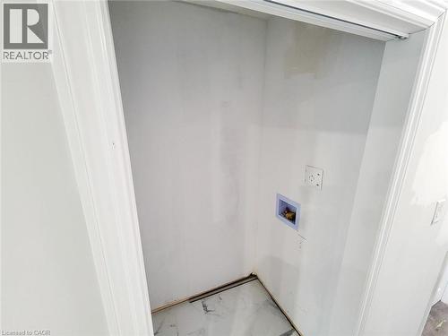 208 East 32Nd Street, Hamilton, ON - Indoor Photo Showing Other Room