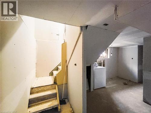 208 East 32Nd Street, Hamilton, ON - Indoor