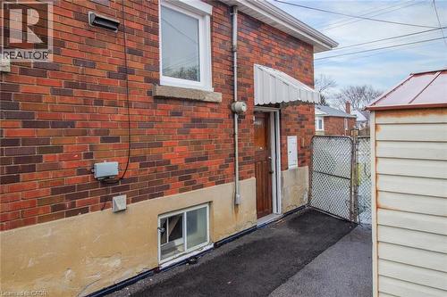 208 East 32Nd Street, Hamilton, ON - Outdoor With Exterior