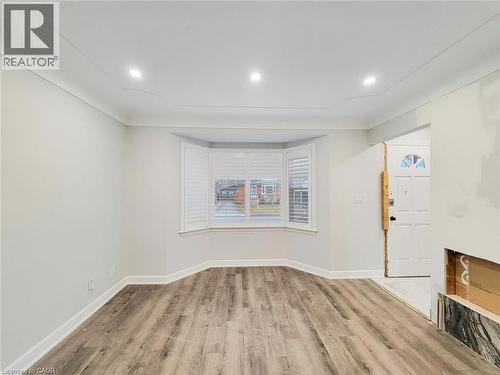 208 East 32Nd Street, Hamilton, ON - Indoor Photo Showing Other Room
