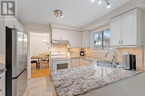 83 Senator Reesor'S Drive, Markham, ON - Indoor Photo Showing Kitchen With Double Sink
