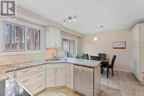 83 Senator Reesor'S Drive, Markham, ON - Indoor Photo Showing Kitchen