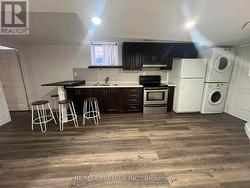 118 SOLWAY AVENUE Vaughan, ON L6A 2X1