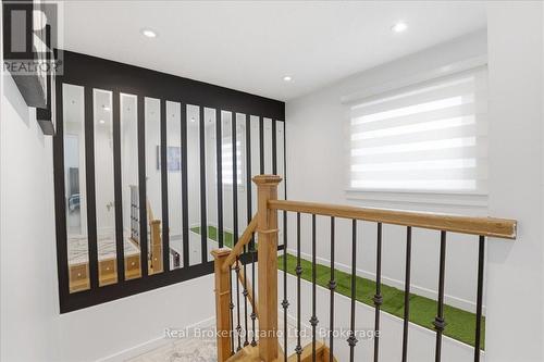 9 Holm Street, Cambridge, ON - Indoor Photo Showing Other Room