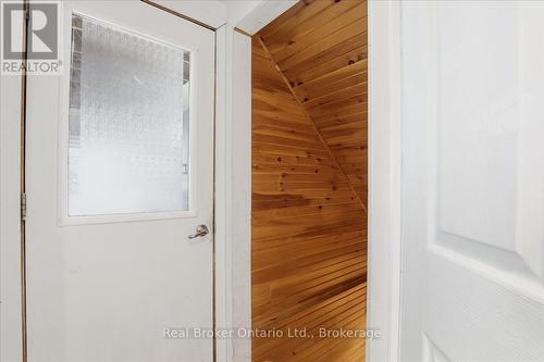 9 Holm Street, Cambridge, ON - Indoor Photo Showing Other Room