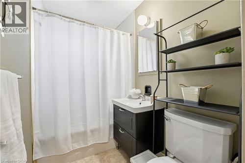82 Glenview Avenue, Cambridge, ON - Indoor Photo Showing Bathroom