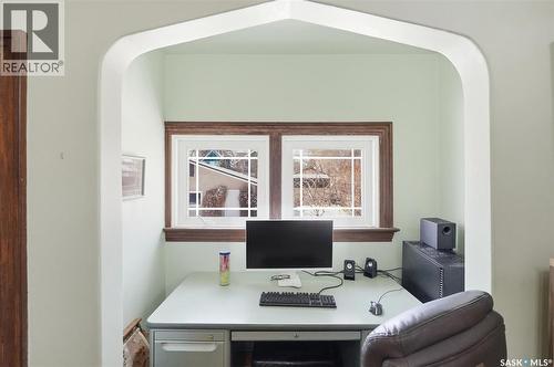 921 10Th Avenue N, Saskatoon, SK - Indoor Photo Showing Office
