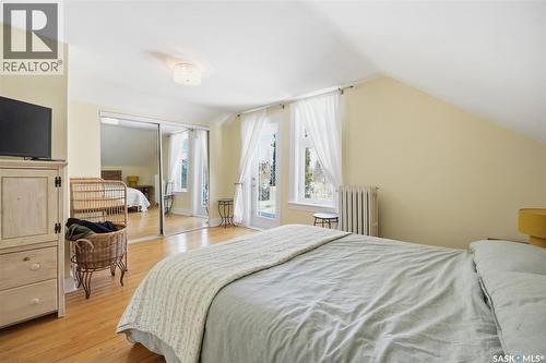 921 10Th Avenue N, Saskatoon, SK - Indoor Photo Showing Bedroom