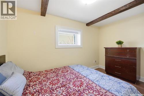 921 10Th Avenue N, Saskatoon, SK - Indoor Photo Showing Bedroom
