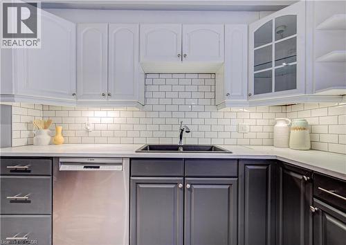 227 East 23Rd Street, Hamilton, ON - Indoor Photo Showing Kitchen With Double Sink