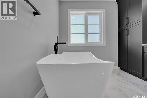 4327 Wild Rose Drive, Regina, SK - Indoor