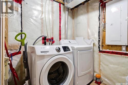 5381 Mckenna Crescent, Regina, SK - Indoor Photo Showing Laundry Room