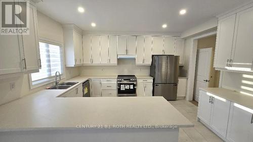 61 Ruby Ridge, Oro-Medonte, ON - Indoor Photo Showing Kitchen With Double Sink