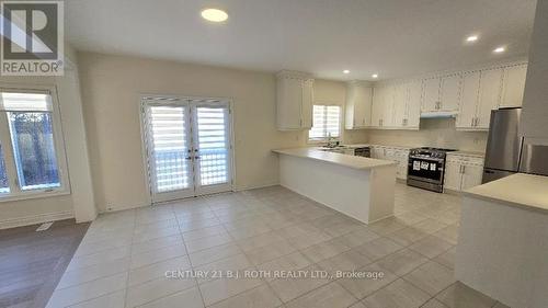 61 Ruby Ridge, Oro-Medonte, ON - Indoor Photo Showing Kitchen