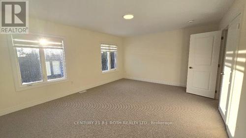 61 Ruby Ridge, Oro-Medonte, ON - Indoor Photo Showing Other Room