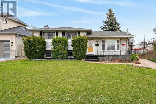 78 MEREDITH DRIVE  St. Catharines (Carlton/Bunting), ON L2M 6C7