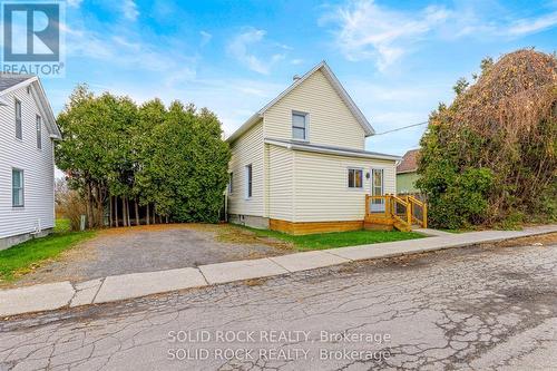 352 NEW STREET  Edwardsburgh/Cardinal, ON K0E 1E0