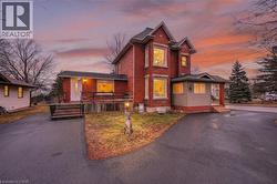 287 MAIN Street E Grimsby, ON L3M 1P9