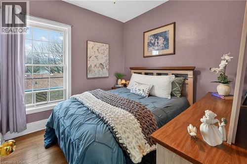 Upper Level - Bedroom - 287 Main Street E, Grimsby, ON - Indoor Photo Showing Bedroom