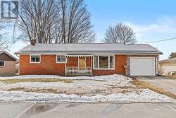 8 MCLEAN AVENUE Havelock-Belmont-Methuen (Havelock), ON K0L 1Z0