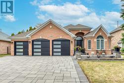 4366 LATIMER CRESCENT  Burlington, ON L7M 4R2