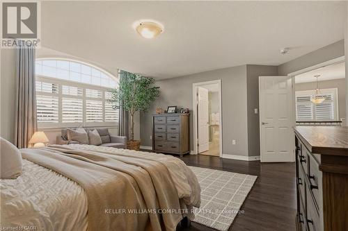 39 Turi Drive, Hamilton, ON - Indoor Photo Showing Bedroom