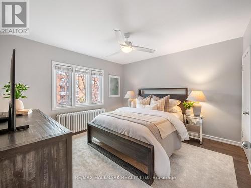 8 Glenvale Boulevard, Toronto, ON - Indoor Photo Showing Bedroom