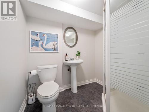 8 Glenvale Boulevard, Toronto, ON - Indoor Photo Showing Bathroom