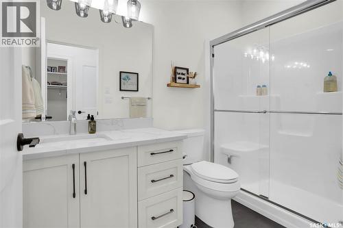9 437 Palmer Crescent, Warman, SK - Indoor Photo Showing Bathroom