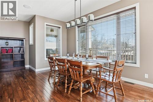 3229 18Th Avenue, Regina, SK - Indoor Photo Showing Dining Room