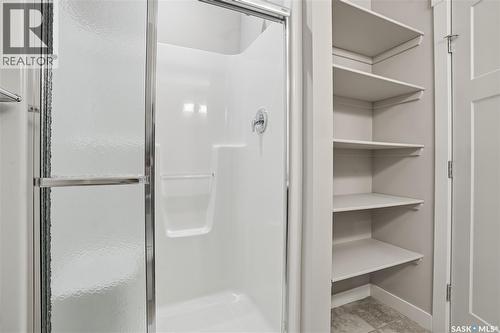 3229 18Th Avenue, Regina, SK - Indoor