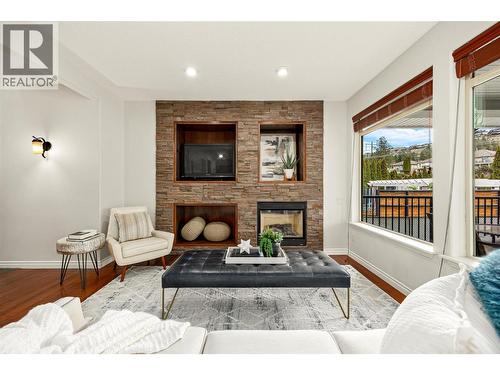 647 Peridot Place, Kelowna, BC - Indoor Photo Showing Living Room With Fireplace