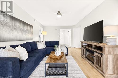 101 - 201 Dorchester Boulevard, St. Catharines, ON - Indoor Photo Showing Living Room With Fireplace