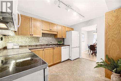 101 - 201 Dorchester Boulevard, St. Catharines, ON - Indoor Photo Showing Kitchen